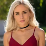 Naomi Woods Biography